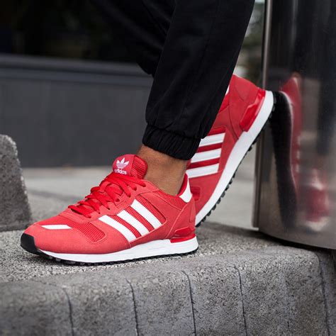 adidas sneaker herren rote streifen|Rote Schuhe für Herren .